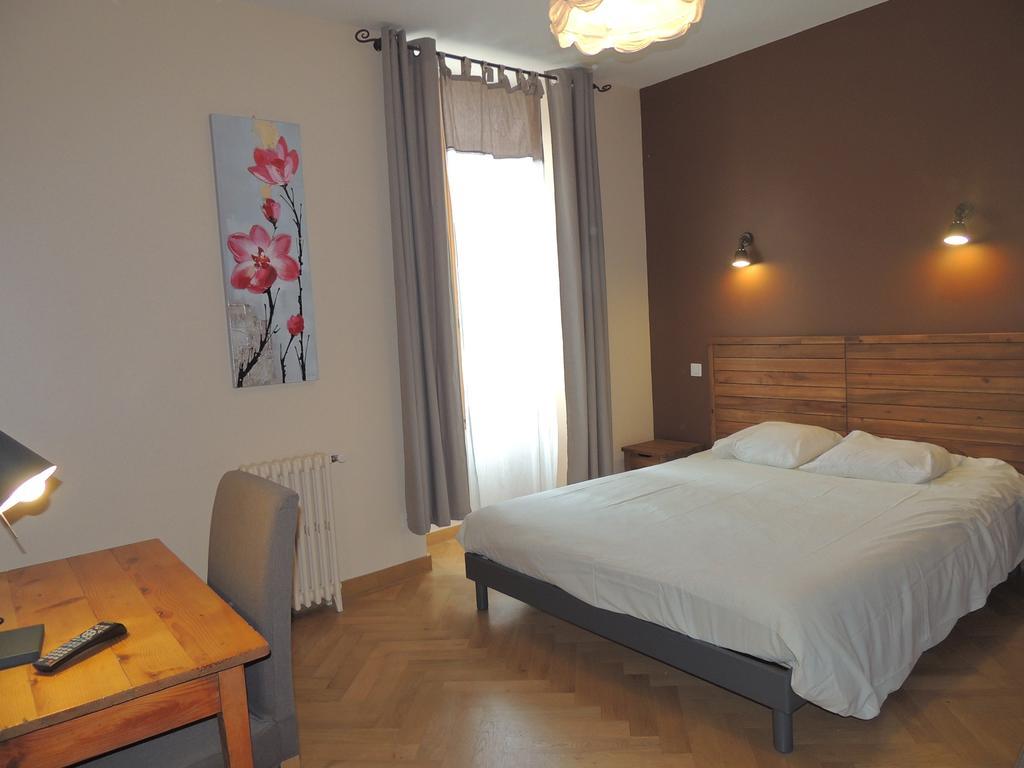 Hotel Des Alpes Le Bourg-dʼOisans 部屋 写真