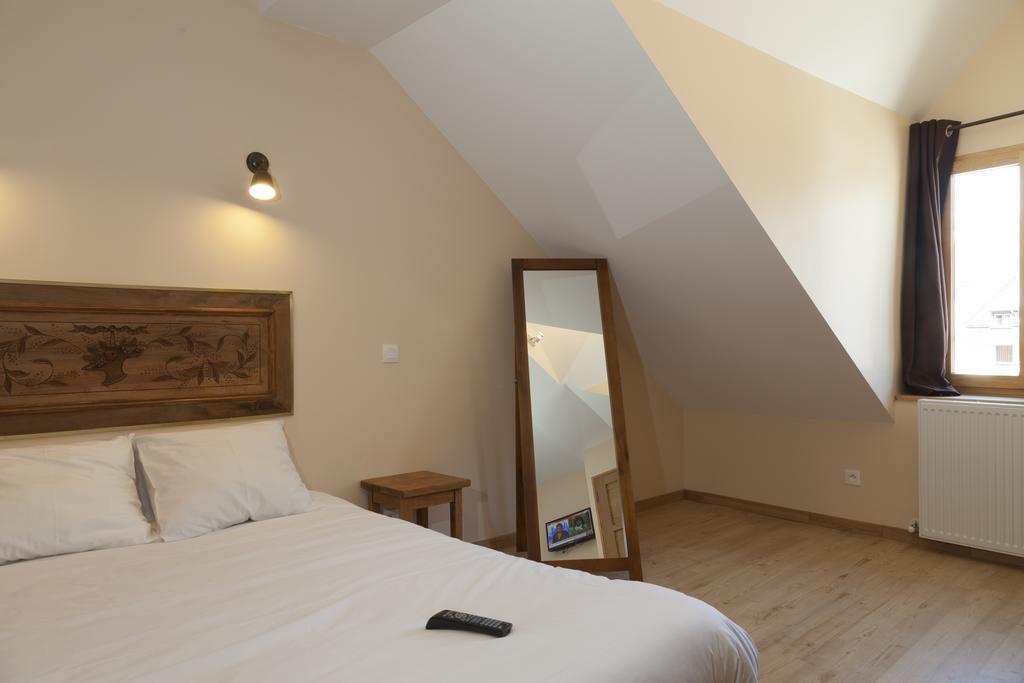 Hotel Des Alpes Le Bourg-dʼOisans 部屋 写真